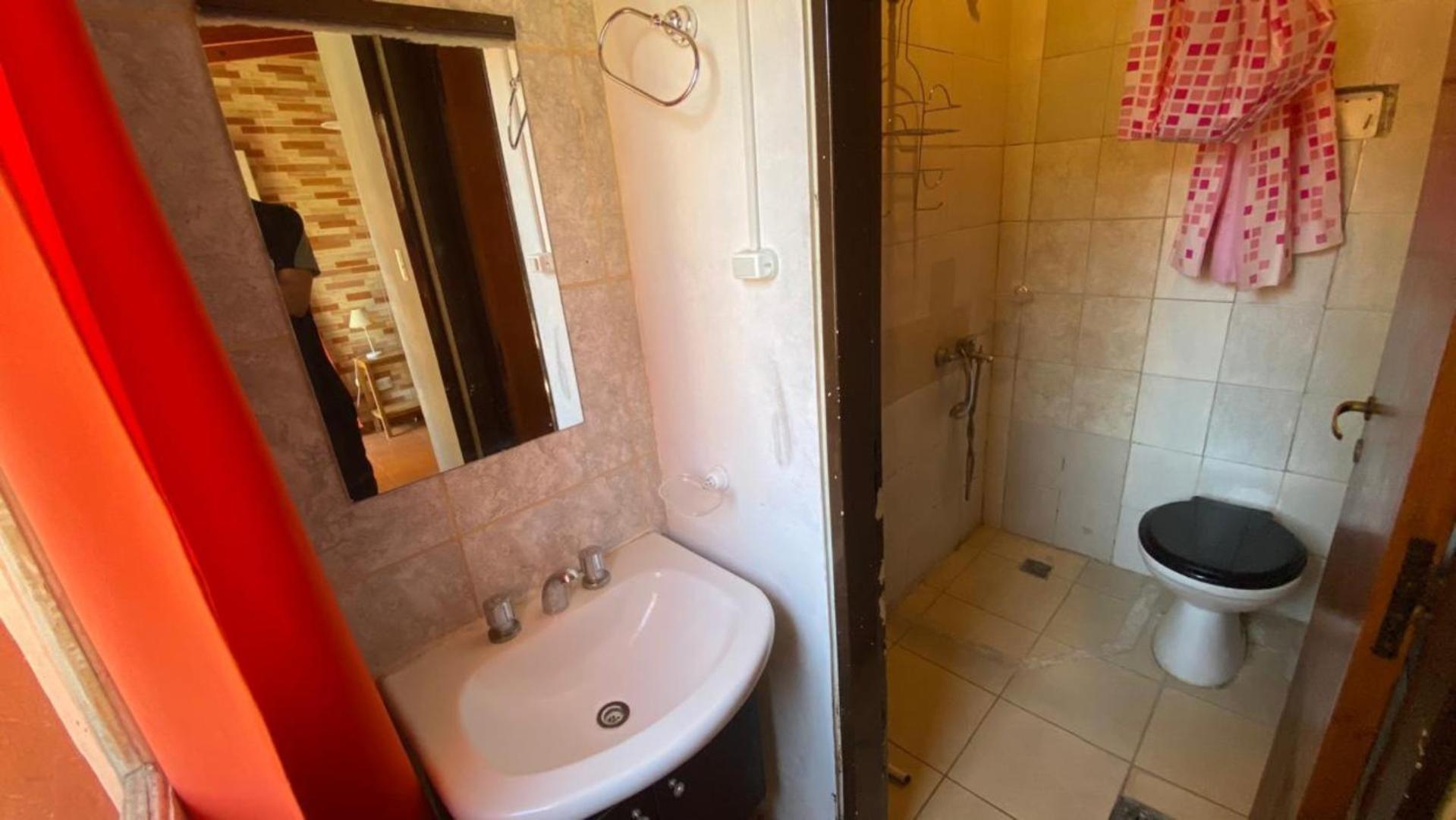 Open House Hostal *