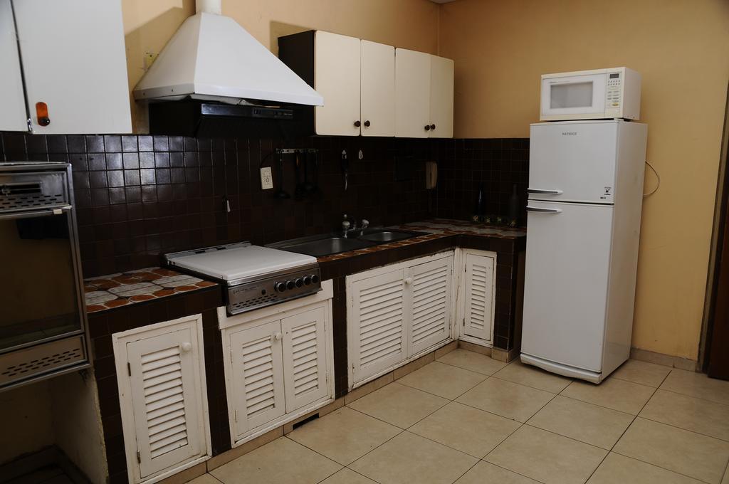 Hostal Open House *